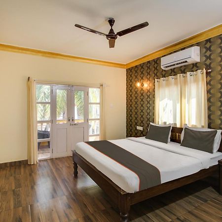 Collection O Romeos Place Baga Beach Hotel Calangute Bagian luar foto